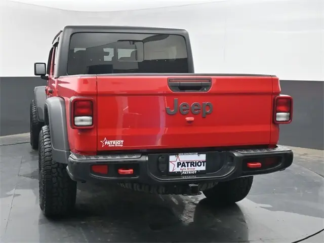 2021 Jeep Gladiator Rubicon photo 4