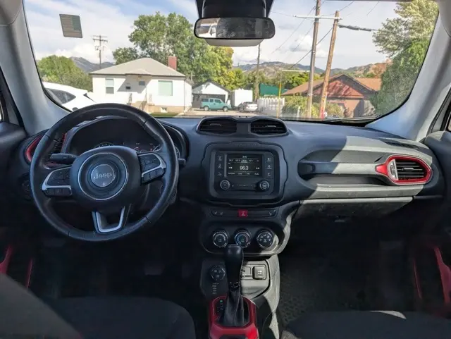 2016 Jeep Renegade Trailhawk photo 6