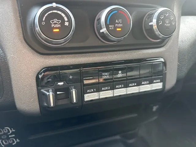 2021 Ram 2500 Tradesman photo 10