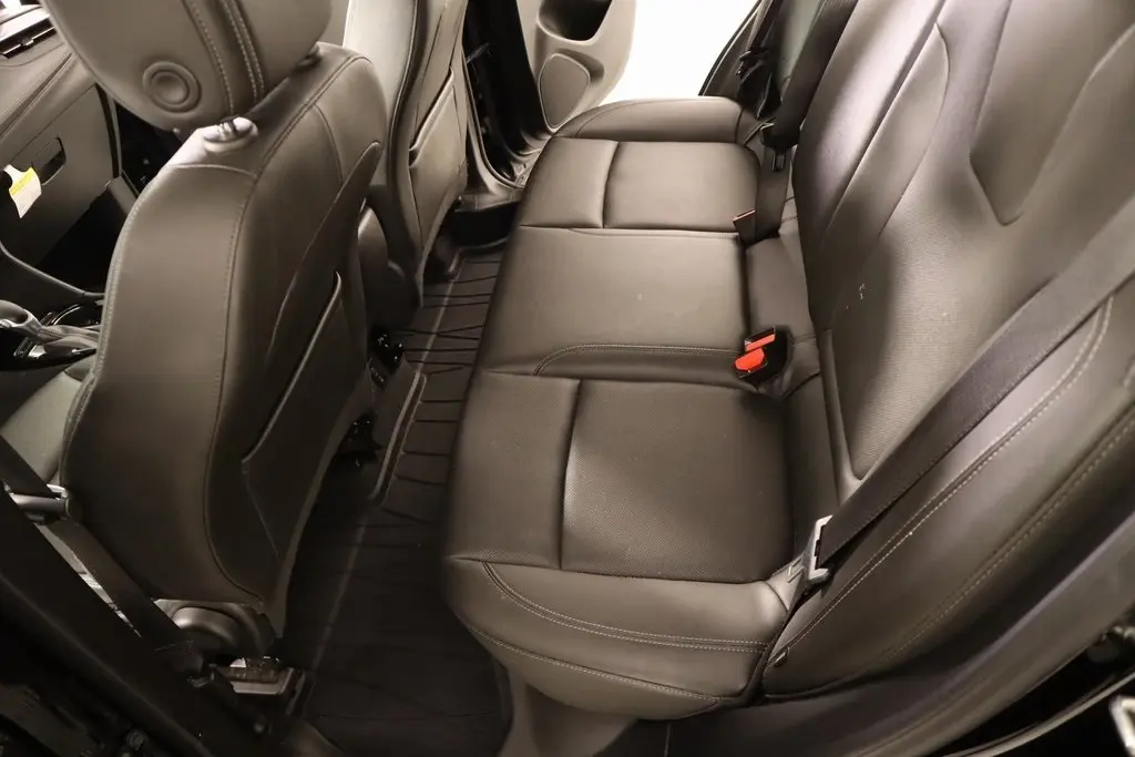2024 Buick Encore GX Sport Touring photo 10