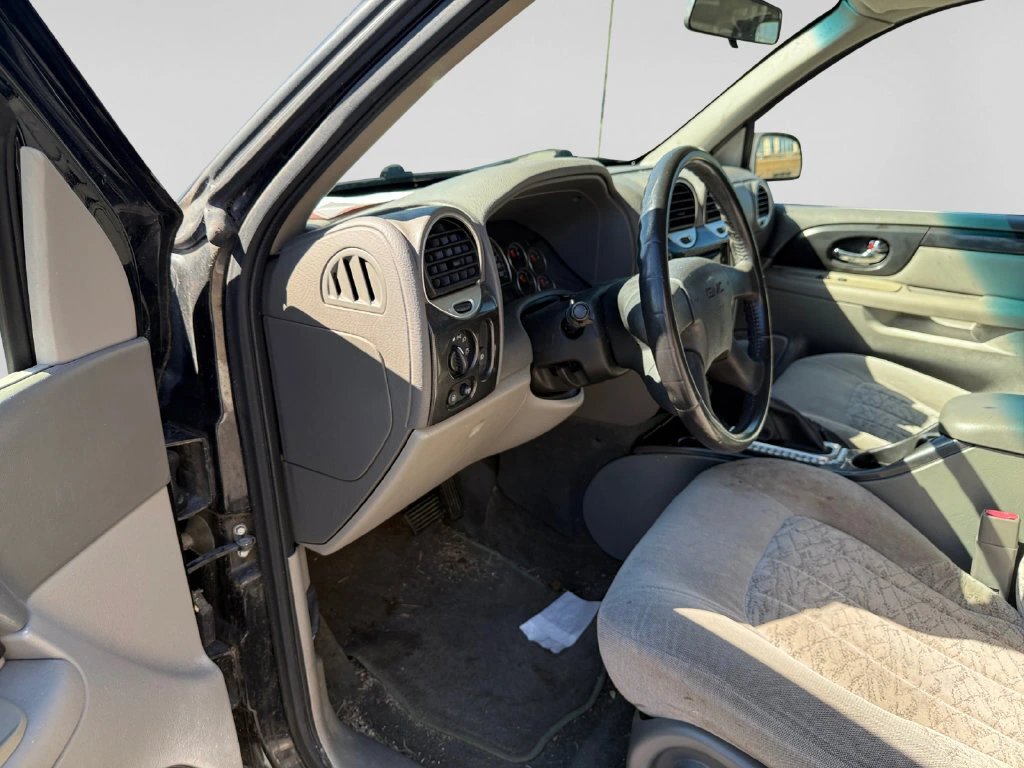 2004 GMC Envoy SLE - Photo 11