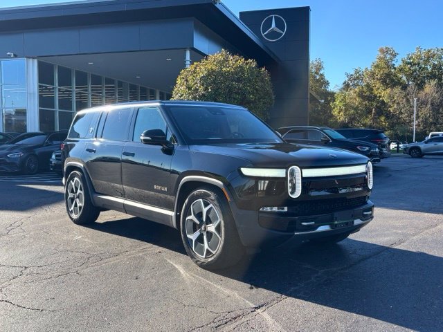 2024 Rivian R1S Adventure