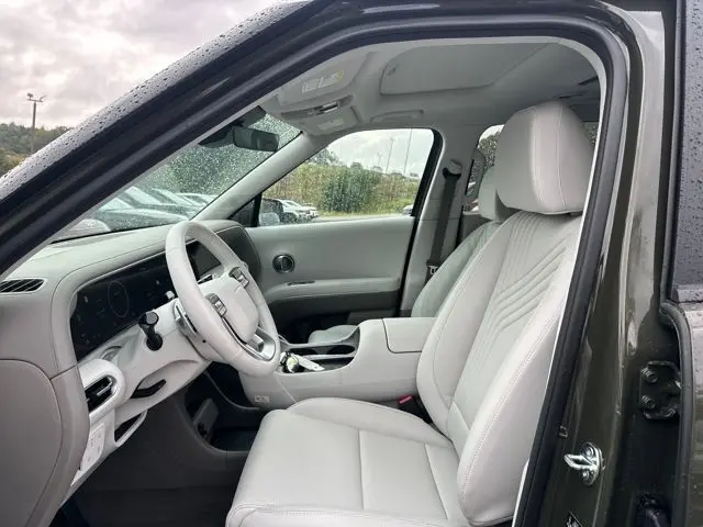 2026 Hyundai Palisade SEL photo 3