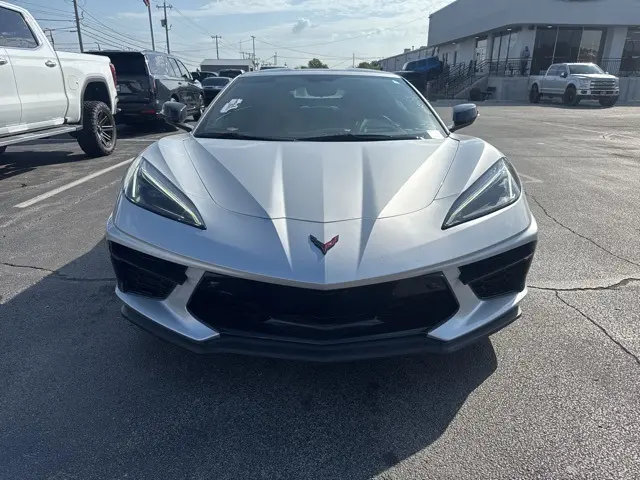 2020 Chevrolet Corvette Stingray 2LT photo 2