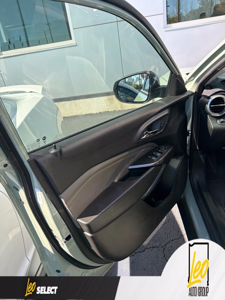 2025 Chevrolet Trax Activ - Photo 21