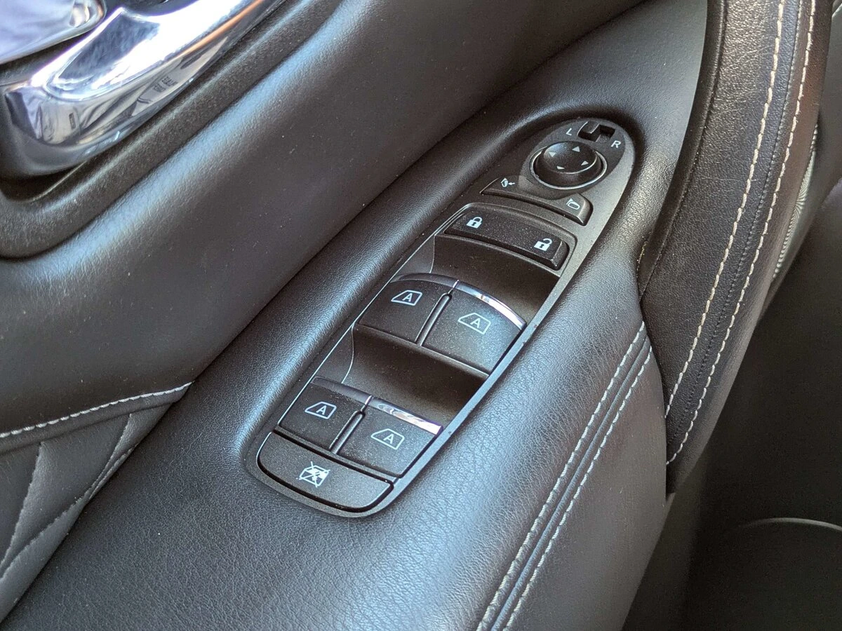 2022 INFINITI QX80 Sensory - Photo 28