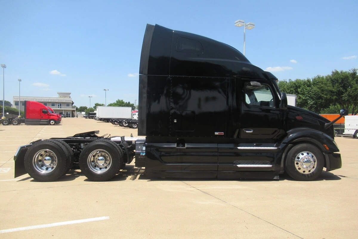 2023 Peterbilt 579 — photo 5