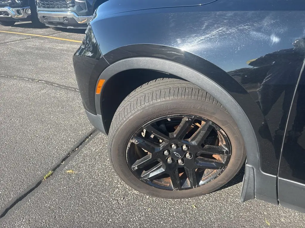 2020 Chevrolet Blazer 2LT photo 2