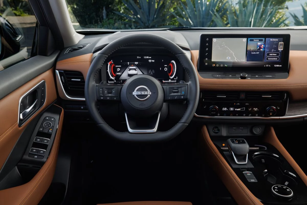 nissan rogue drive view