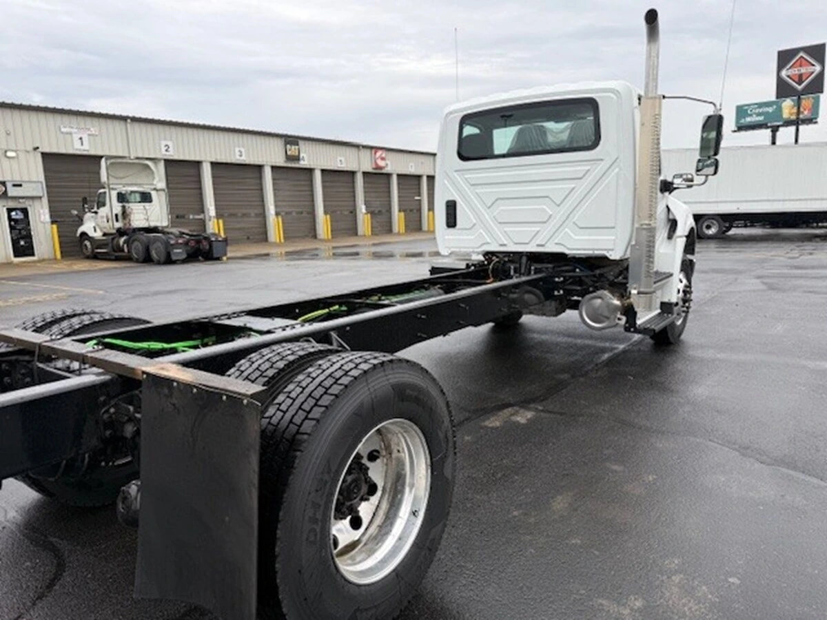 2025 International MV - image 5