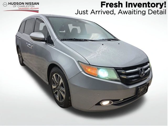 2016 Honda Odyssey Touring Elite's photo