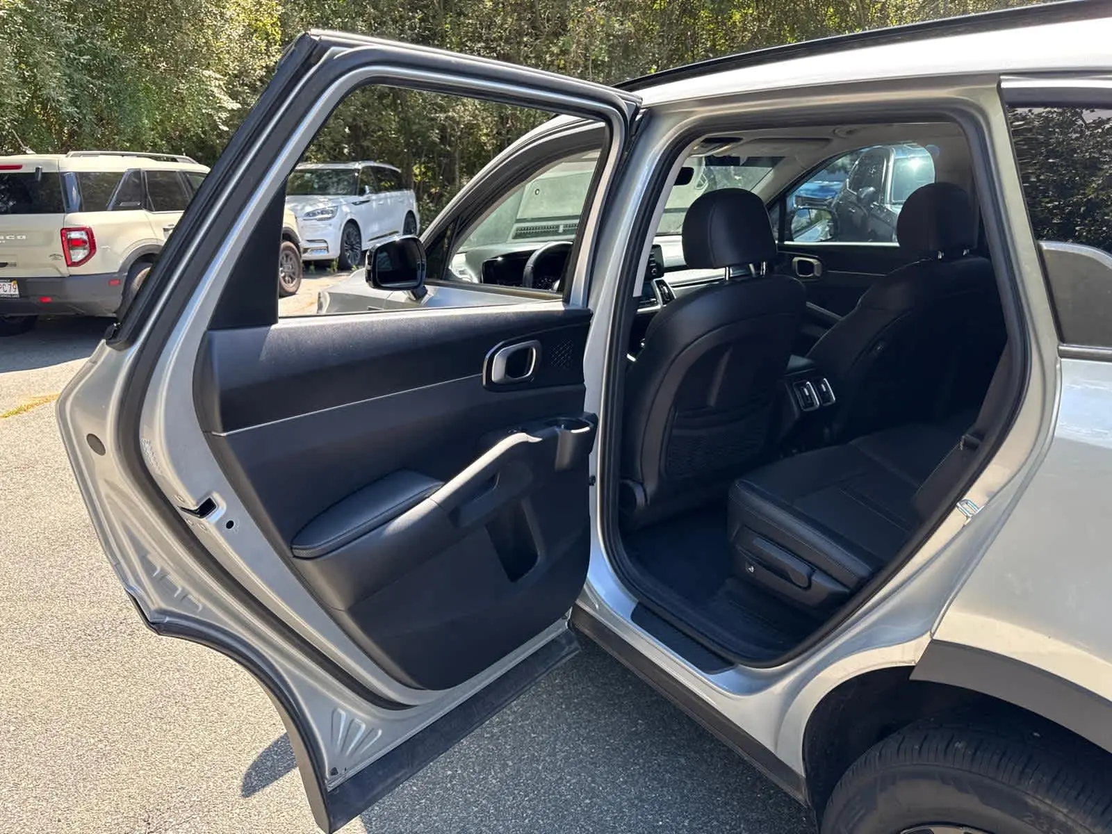 2021 Kia Sorento S photo 28