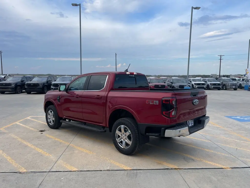 2025 Ford Ranger Lariat photo 5