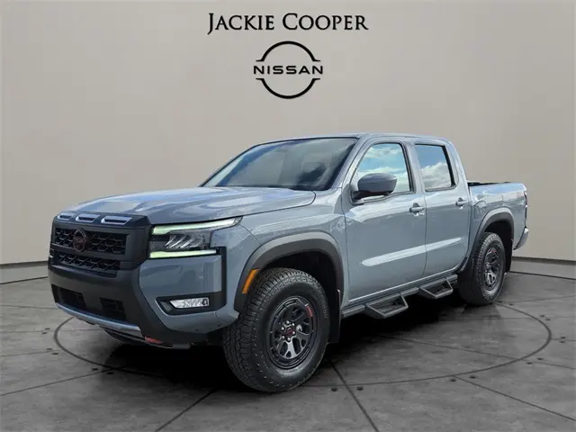 2026 Nissan Frontier PRO-4X's photo