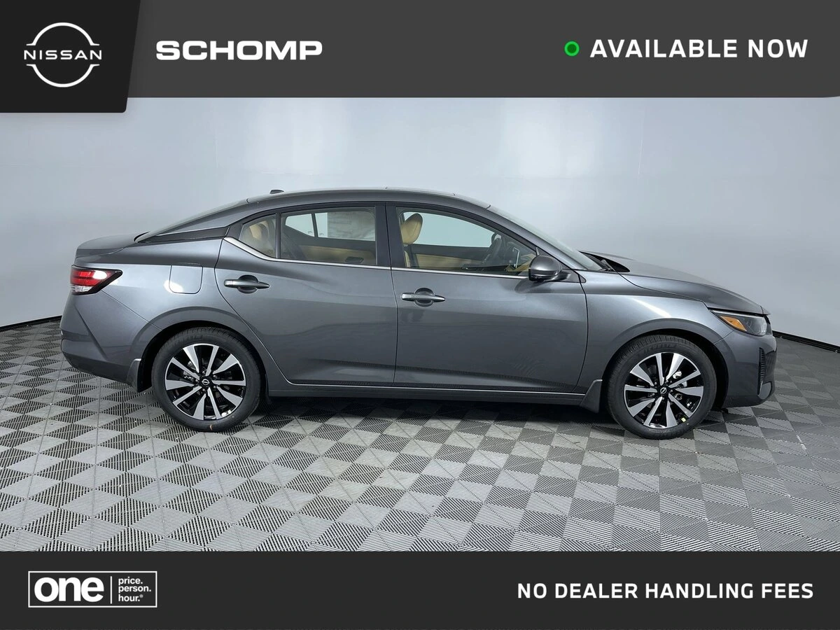 2025 Nissan Sentra SV's photo
