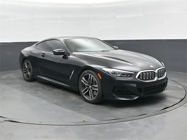 2023 BMW 8 Series 840's photo