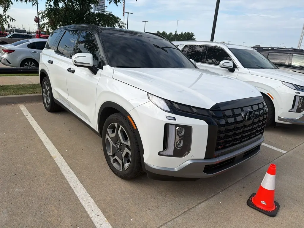 2024 Hyundai Palisade SEL photo 3