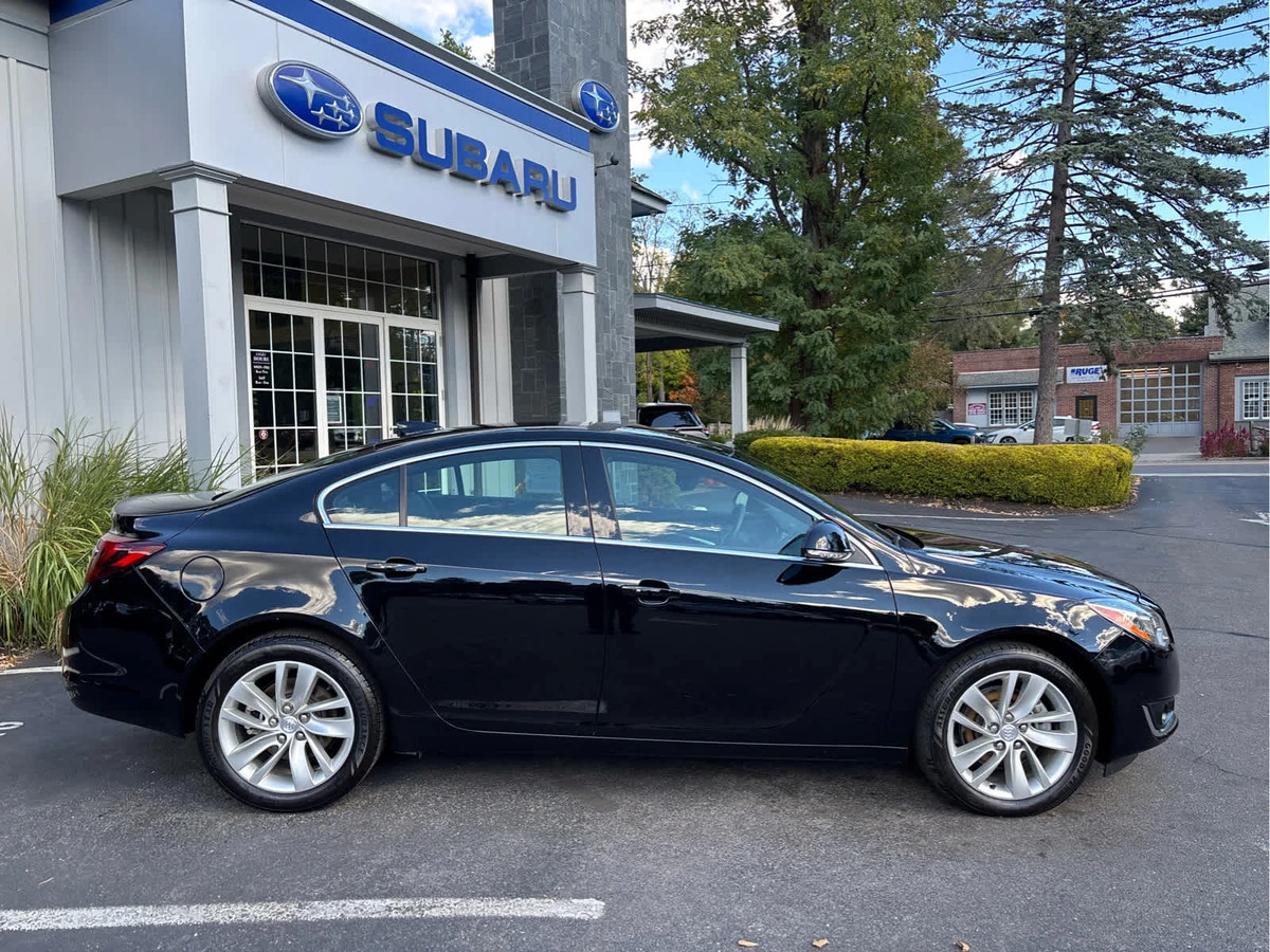 Used 2016 Buick Regal Premium 2 with VIN 2G4GT5GX7G9203212 for sale in Rhinebeck, NY