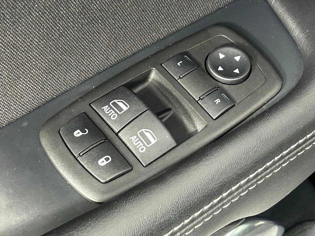2021 Dodge Challenger R/T - Photo 30