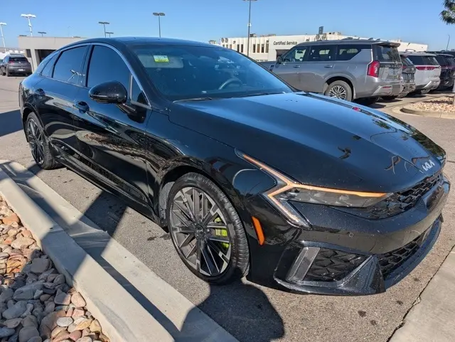 2025 Kia K5 GT photo 2
