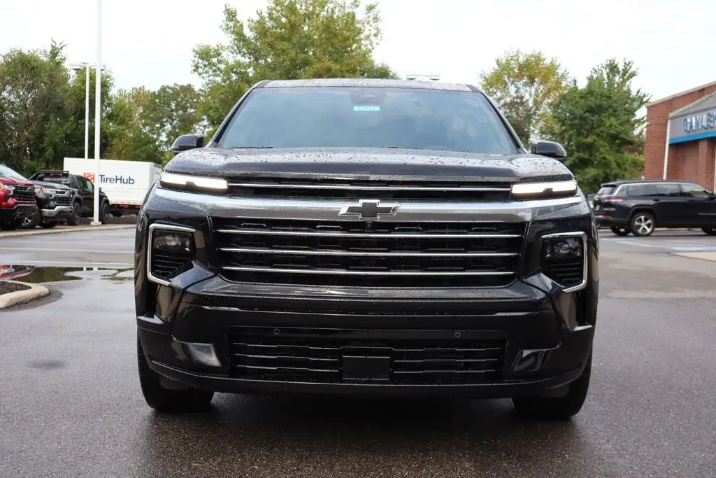 2026 Chevrolet Traverse High Country photo 3