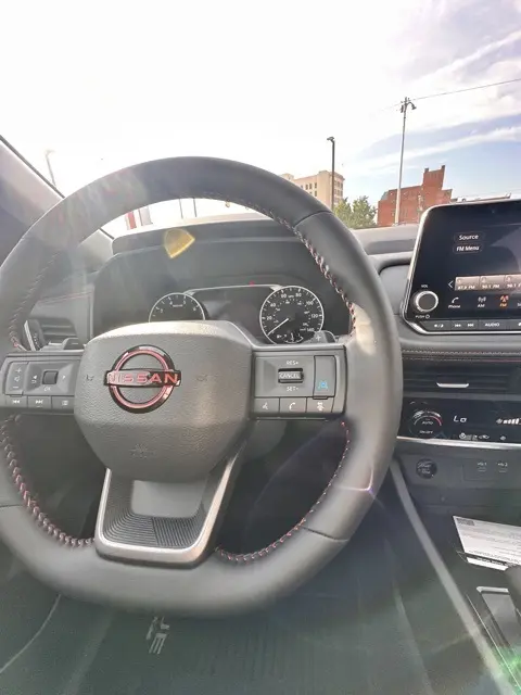 2026 Nissan Rogue SV photo 15