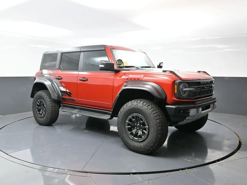 2023 Ford Bronco Raptor photo 2