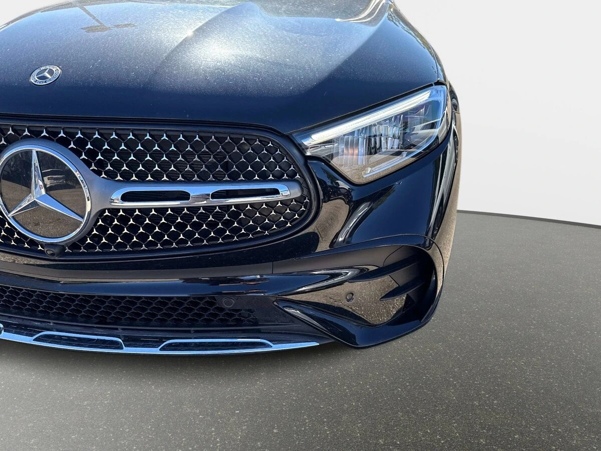 2025 Mercedes-Benz GLC Base - Photo 10