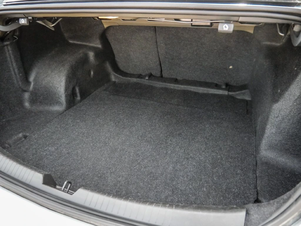 2024 Chevrolet Malibu 1LT - Photo 12