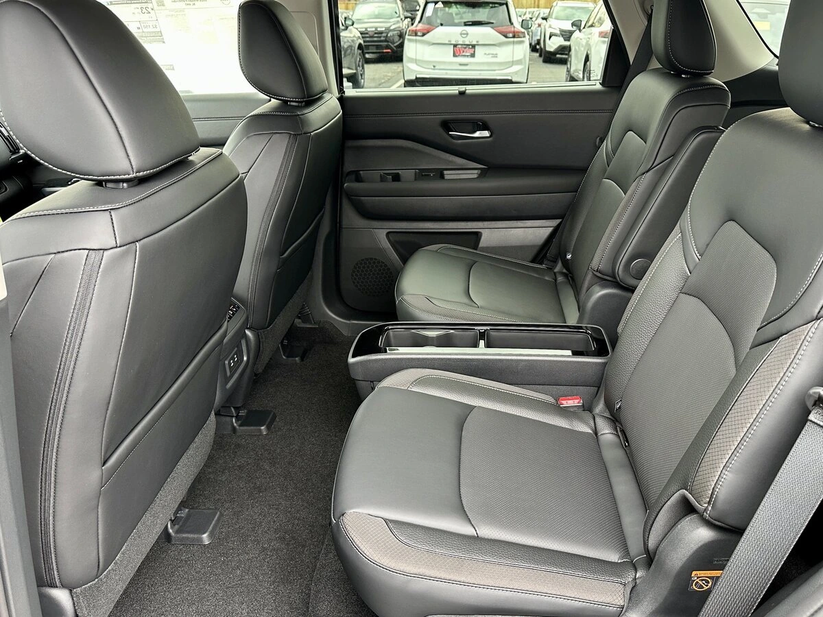 2026 Nissan Pathfinder SL - Photo 34