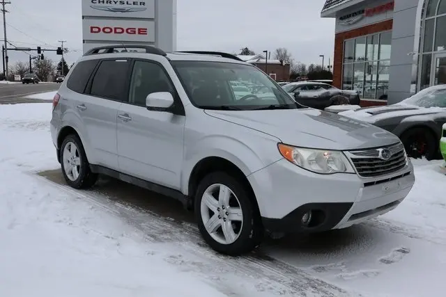 Used 2009 Subaru Forester 2.5X Limited with VIN JF2SH64669H711415 for sale in Aurora, OH