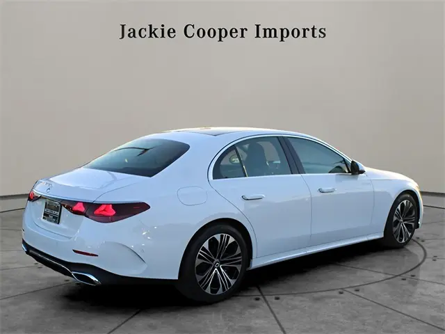 2025 Mercedes Benz E 350 photo 3
