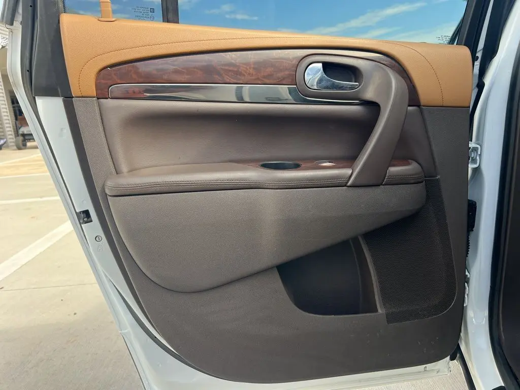 2016 Buick Enclave Leather photo 8