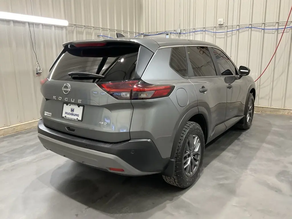 2023 Nissan Rogue S photo 22