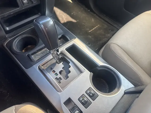 2017 Toyota 4Runner SR5 photo 15