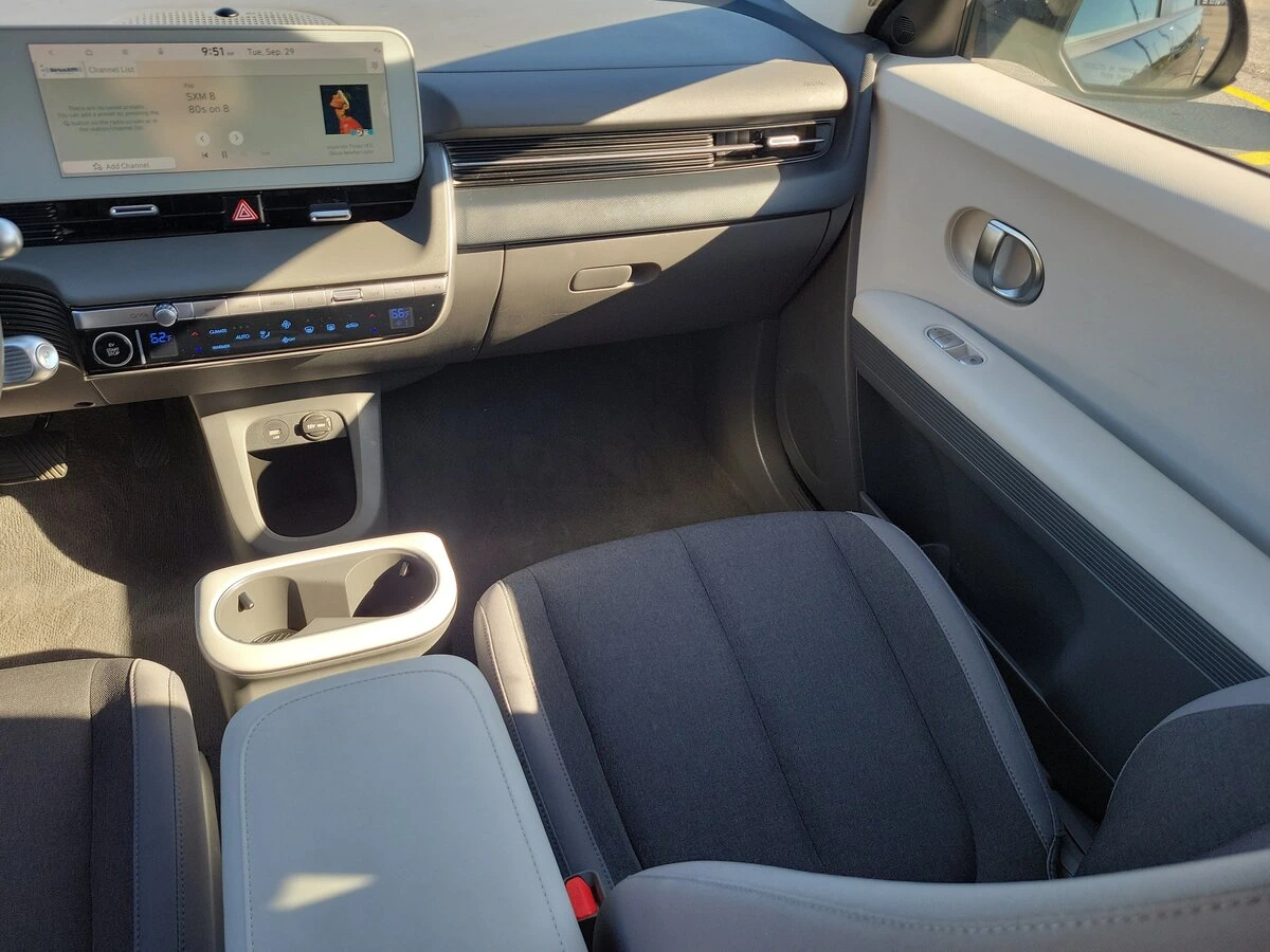 2024 Hyundai IONIQ 5 SEL - Photo 19