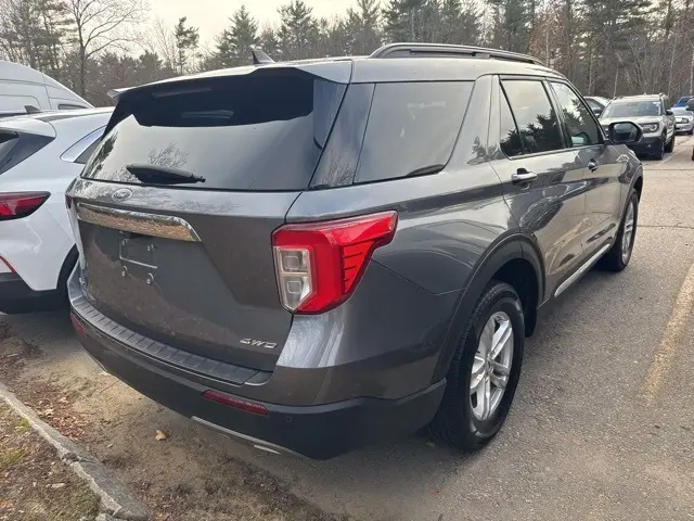 2022 Ford Explorer XLT photo 4