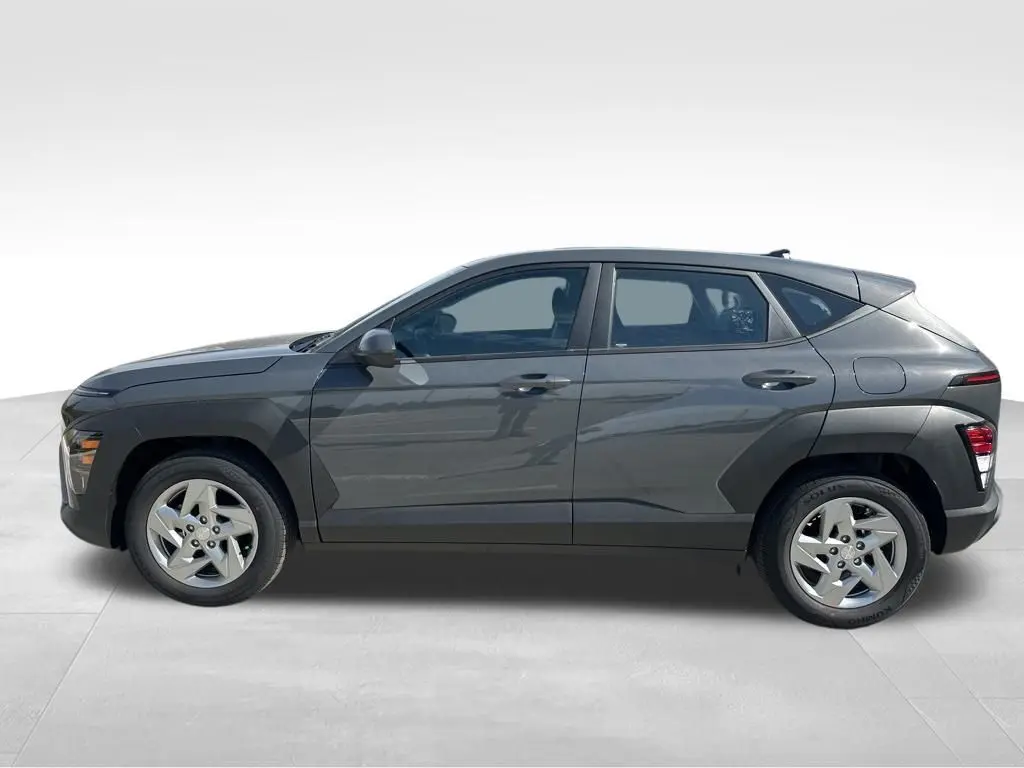 2026 Hyundai Kona SE photo 9