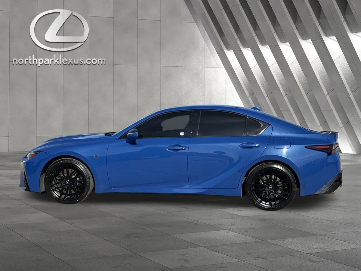 2023 Lexus IS