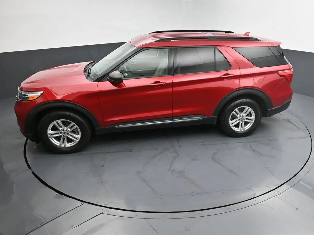 2020 Ford Explorer XLT photo 40