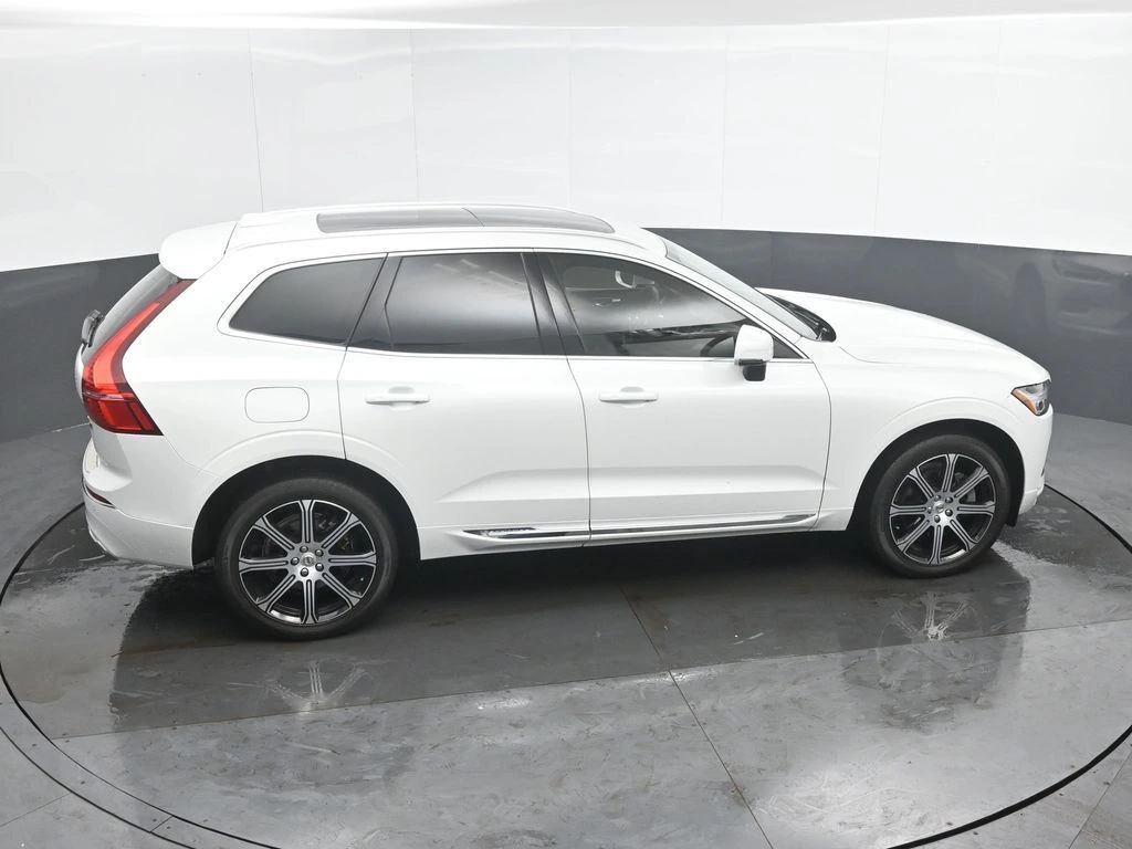 2020 Volvo - image 39