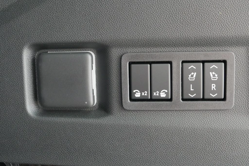 2026 Chevrolet Tahoe LT - Photo 10