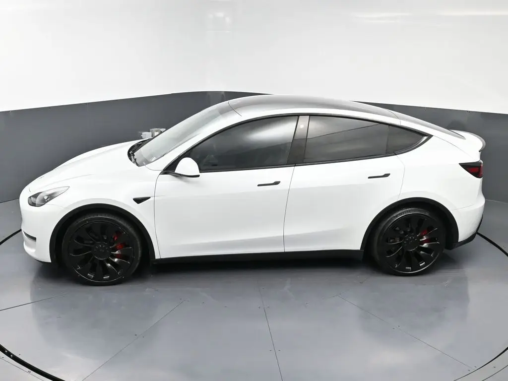 2022 Tesla Model Y Performance photo 40