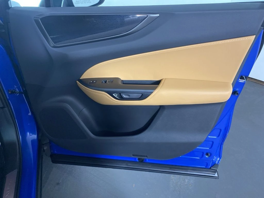 2026 Lexus NX 350 - Photo 31