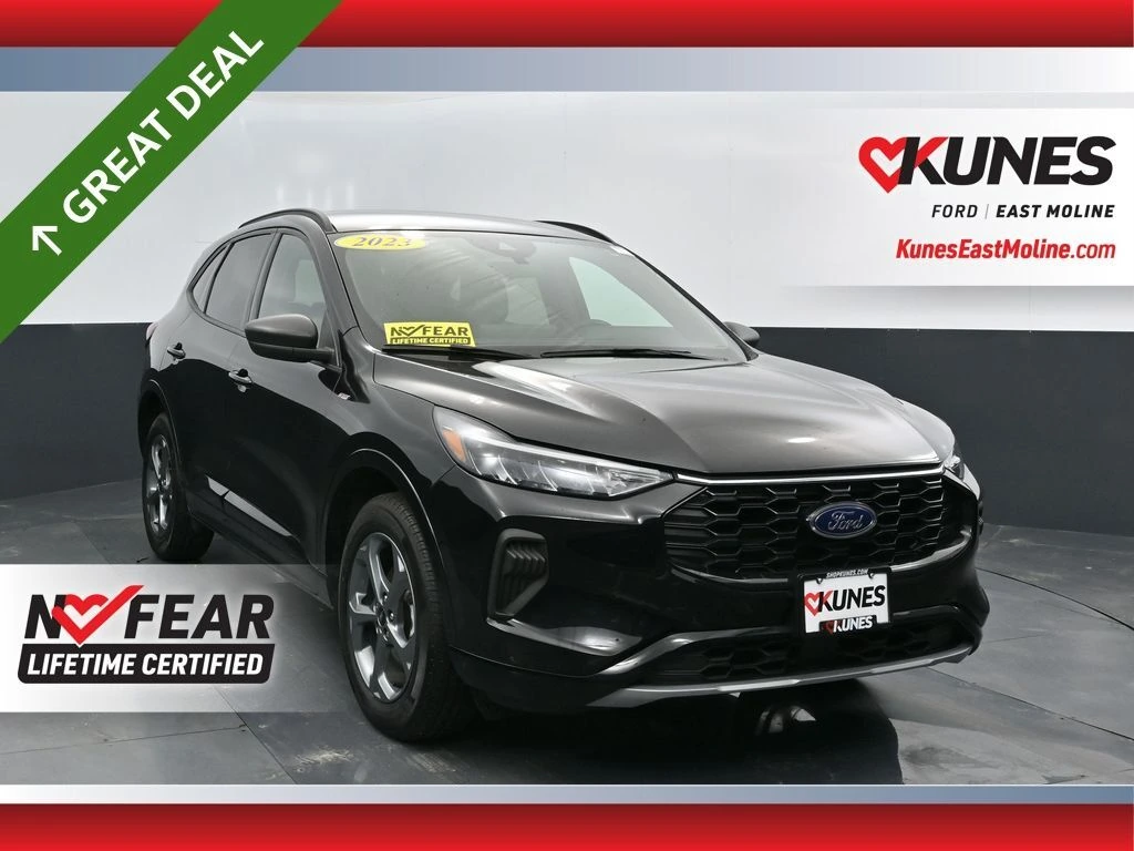 2023 Ford Escape ST-Line's photo