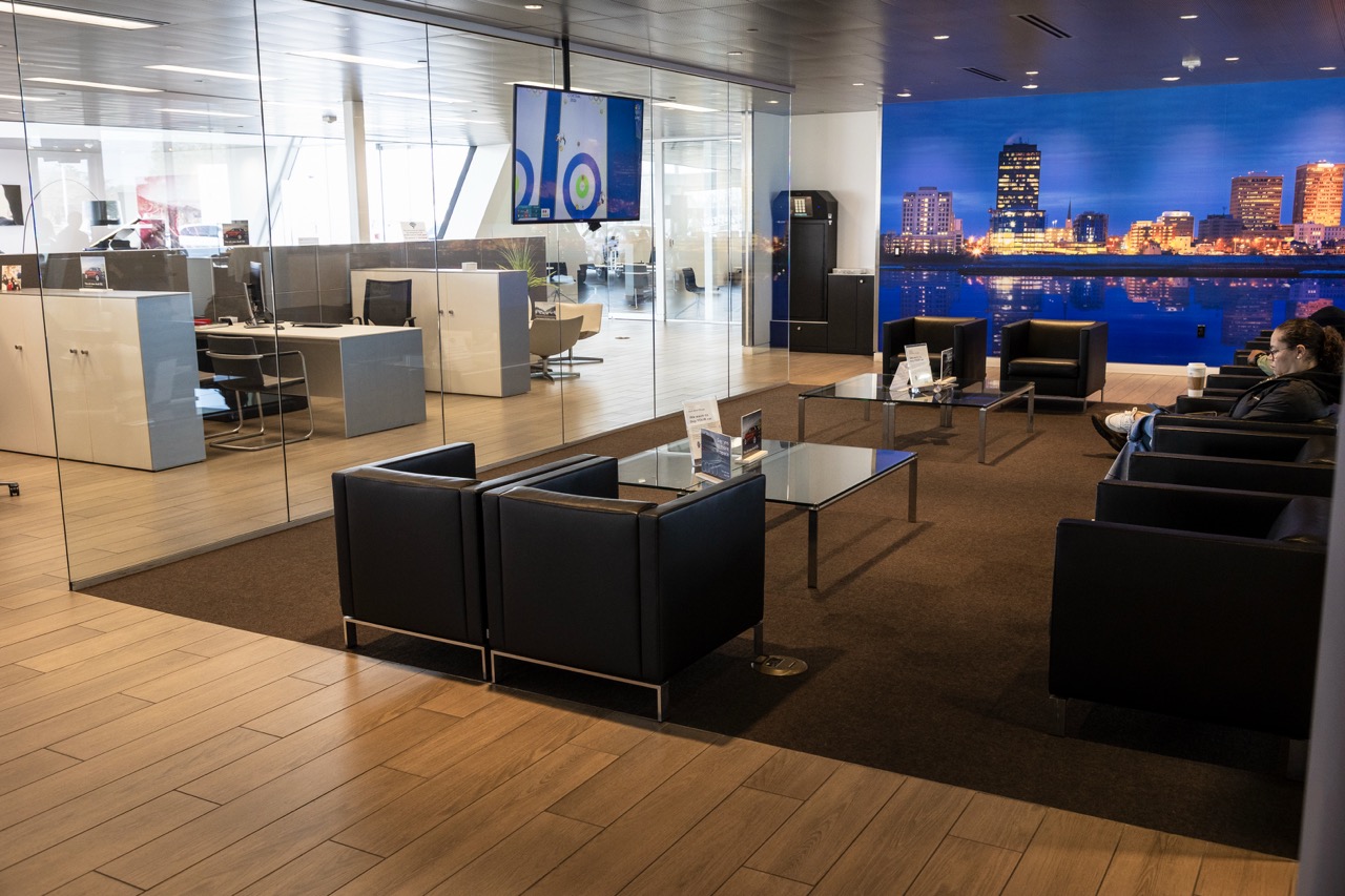 Audi Service Center Customer Lounge