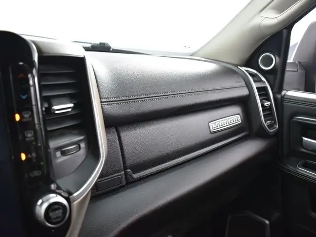 2024 Ram 2500 Laramie photo 17