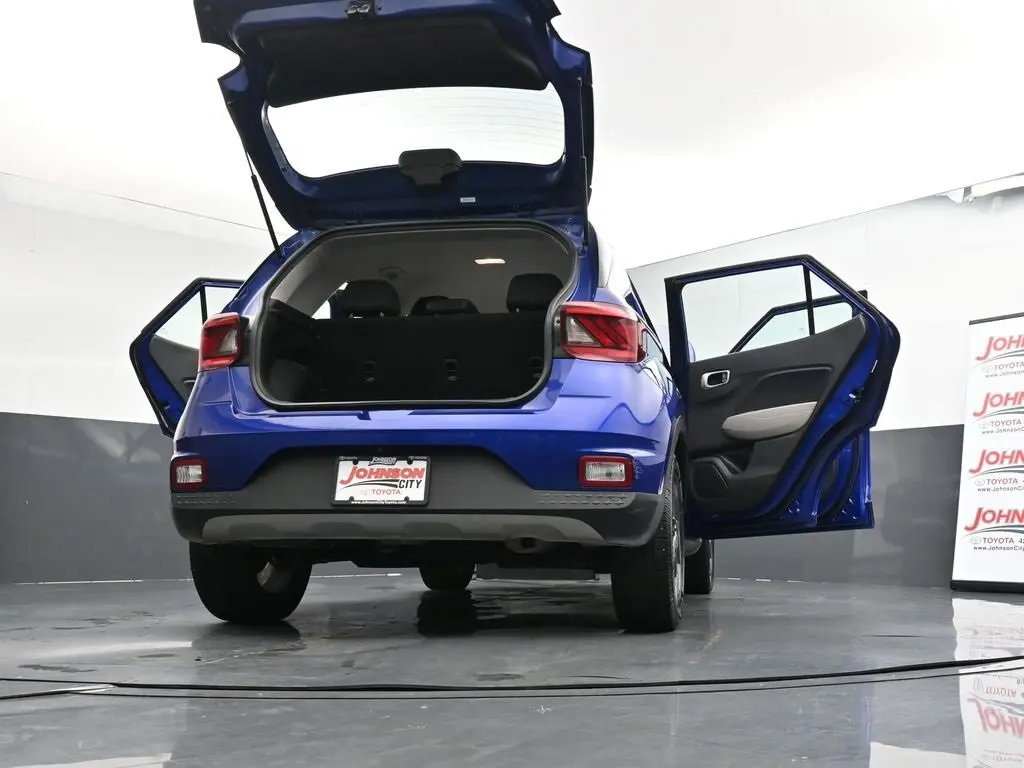 2021 Hyundai Venue SEL photo 47