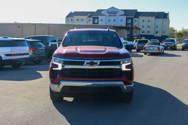 Used 2024 Chevrolet Silverado 1500 LT with VIN 1GCUDDED4RZ222686 for sale in Bartlesville, OK