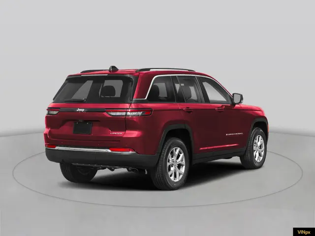 2025 Jeep Grand Cherokee Altitude X photo 2